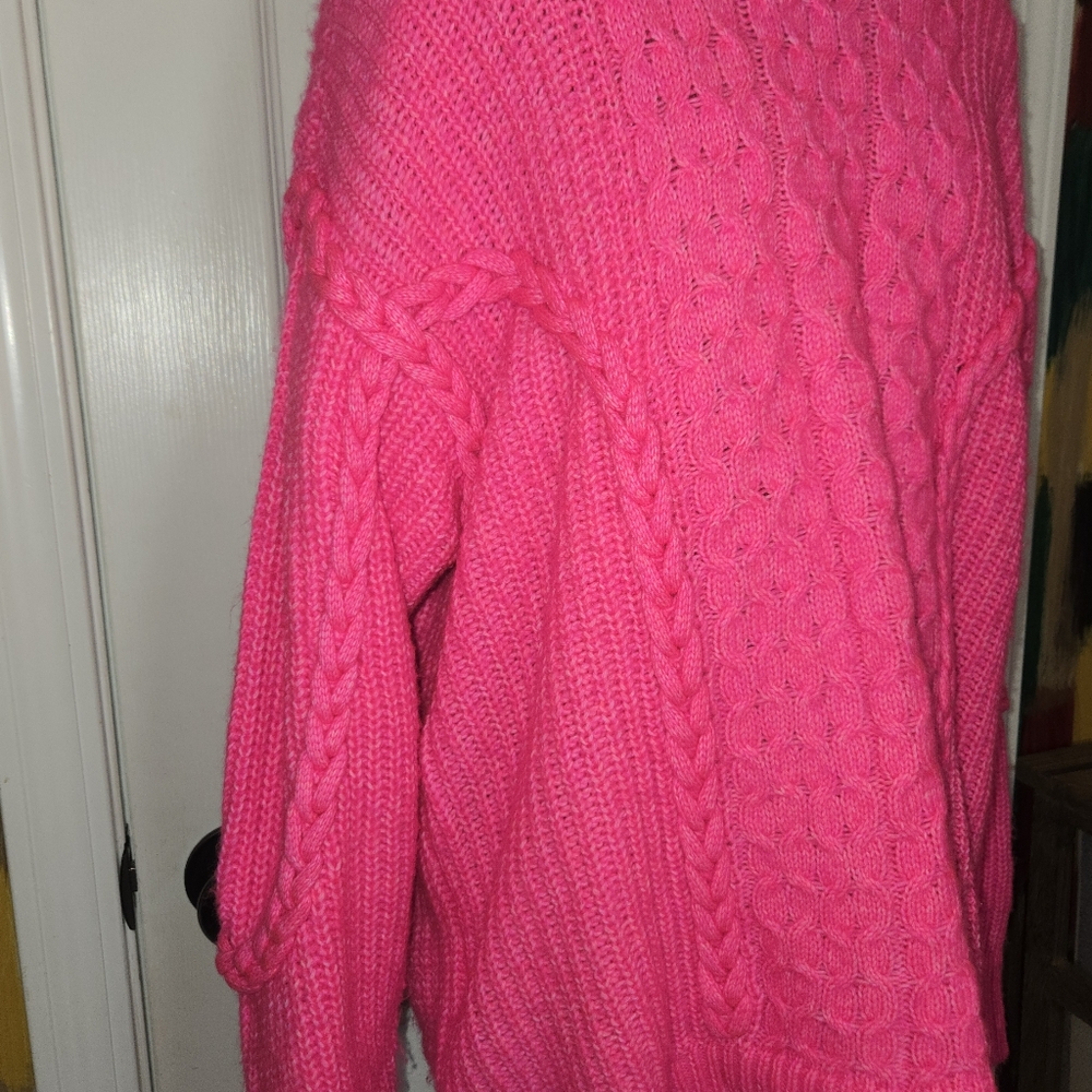 Crown & Ivy Bright Pink Chunky Oversized Knit Sweater Size Large - Picture 2 of 8